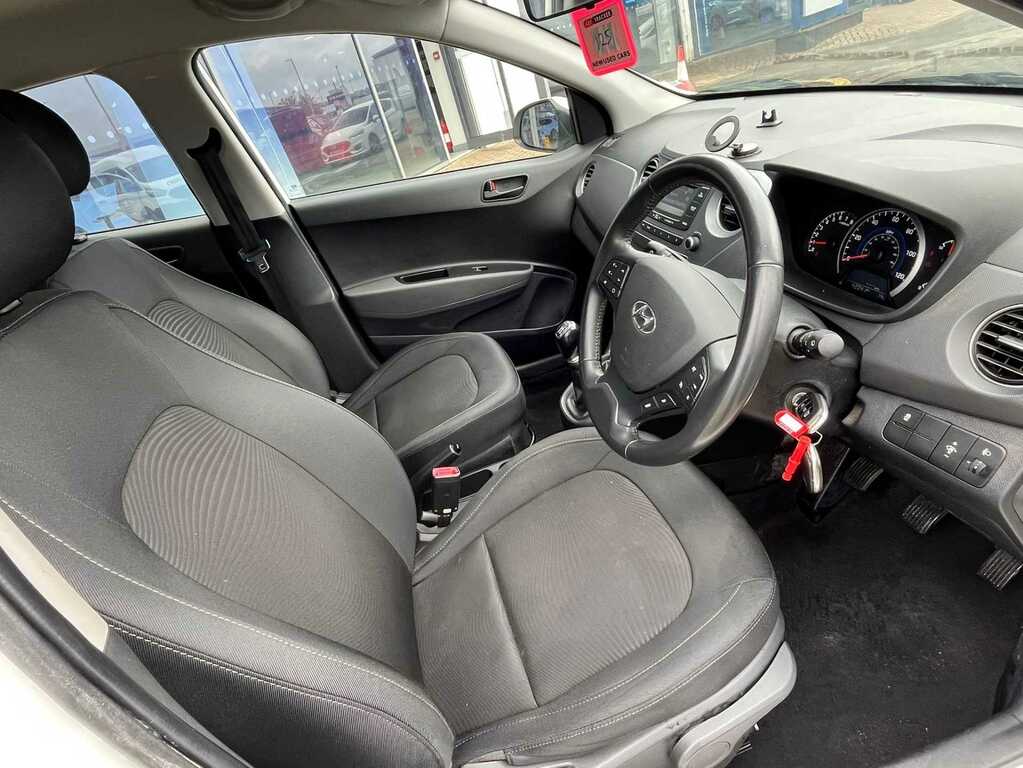 Hyundai I10 1.0 Se White #4