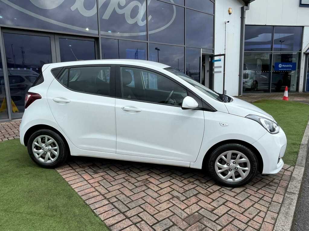 Hyundai I10 Play Red #18