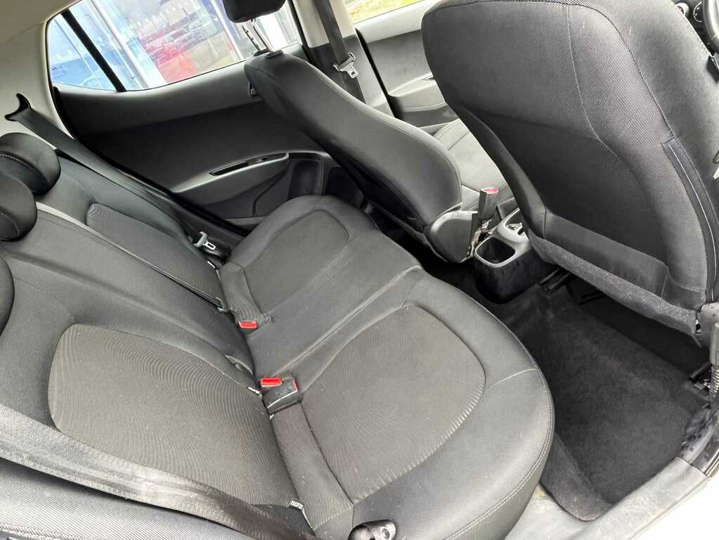 Hyundai I10 1.0 Se White #5