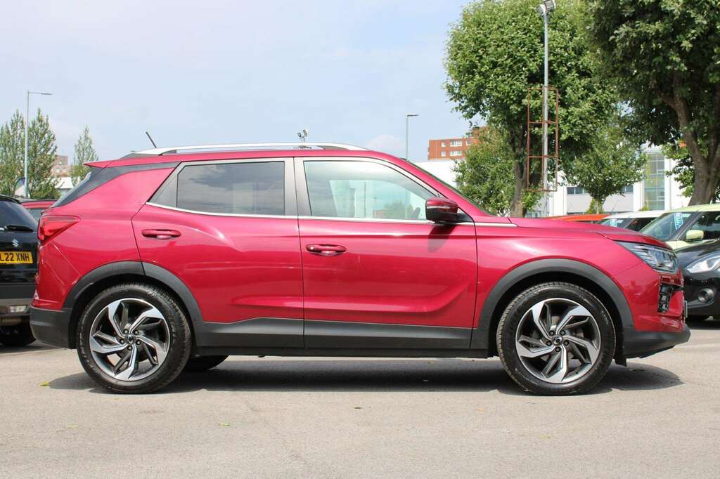 SsangYong Korando 1.6 D Ultimate Red #3