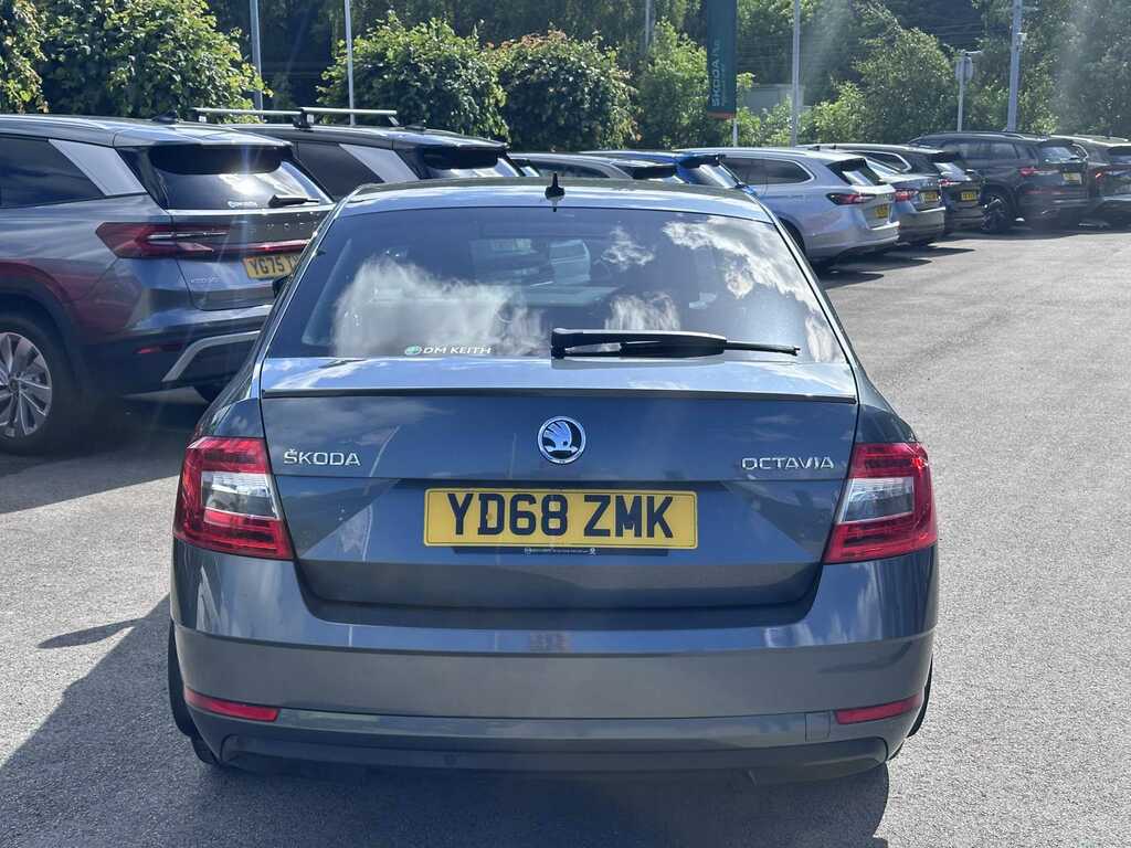 Skoda Octavia 1.5 Tsi Se L YD68ZMK Grey #2