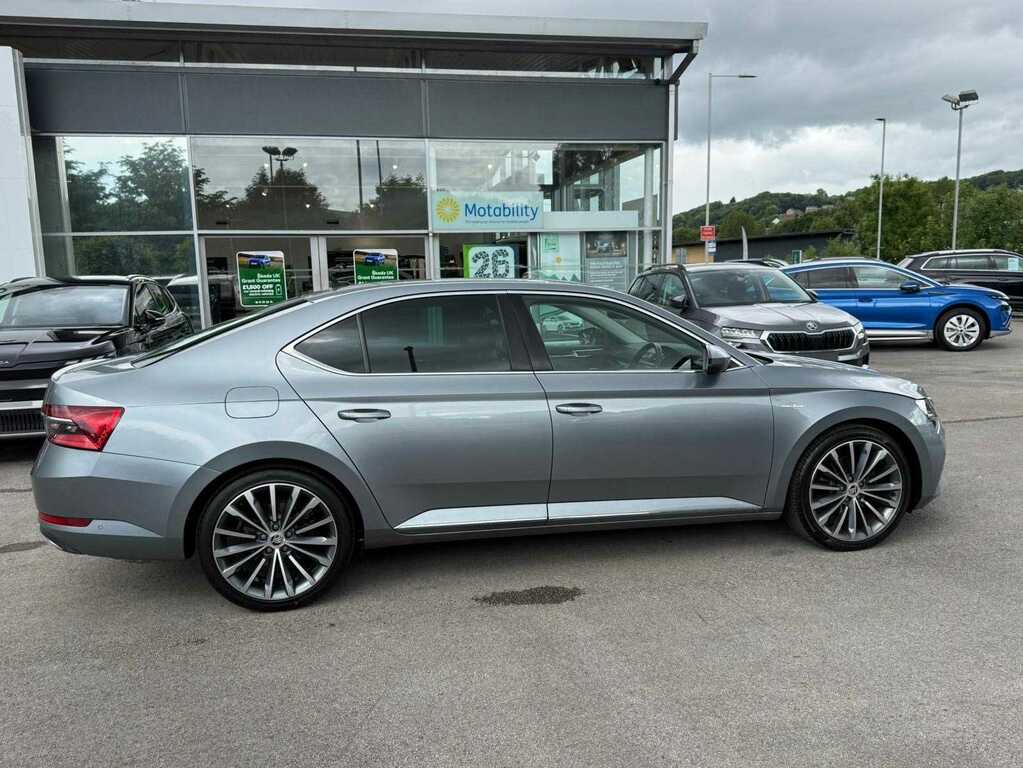 Skoda Superb 2.0 Tsi 190 Laurin Klement Dsg Grey #4
