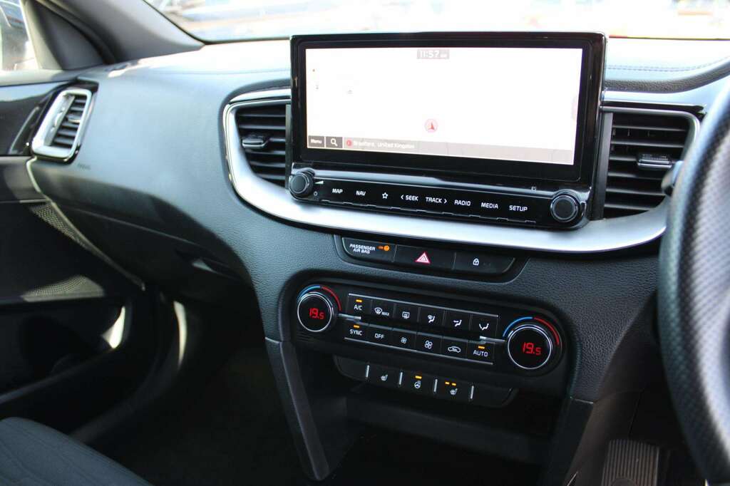 Kia Proceed 1.5 T-gdi Gt-line White #24