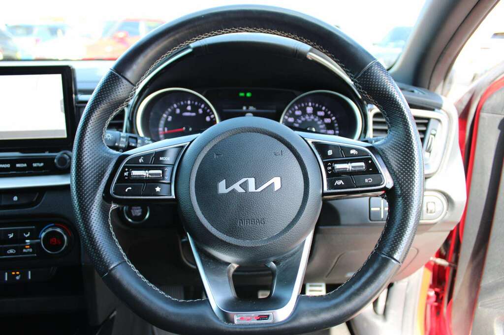 Kia Proceed 1.5 T-gdi Gt-line White #29