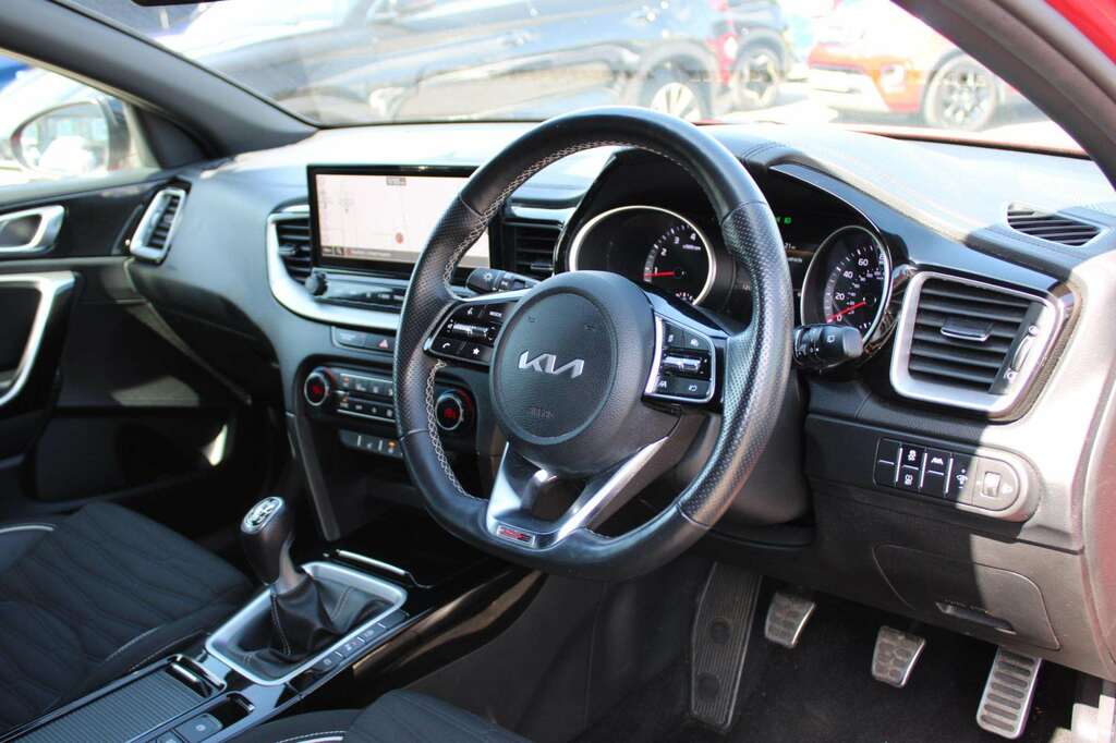 Kia Proceed 1.5 T-gdi Gt-line White #19