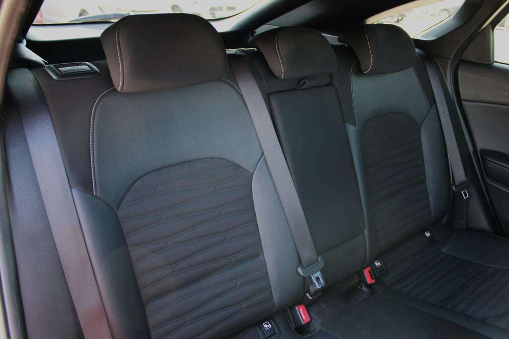 Kia Proceed 1.5 T-gdi Gt-line White #18