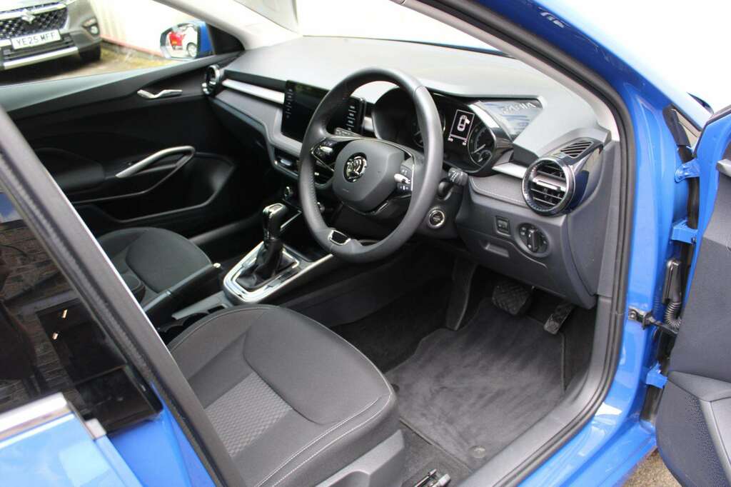 Skoda Fabia Fabia Colour Edition Tsi White #8
