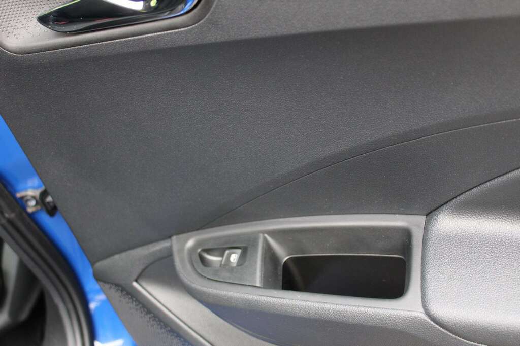 Skoda Fabia Fabia Colour Edition Tsi White #28