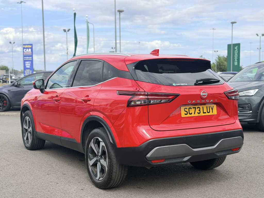 Nissan Qashqai 1.3 Dig-t Mh N-connecta Red #6