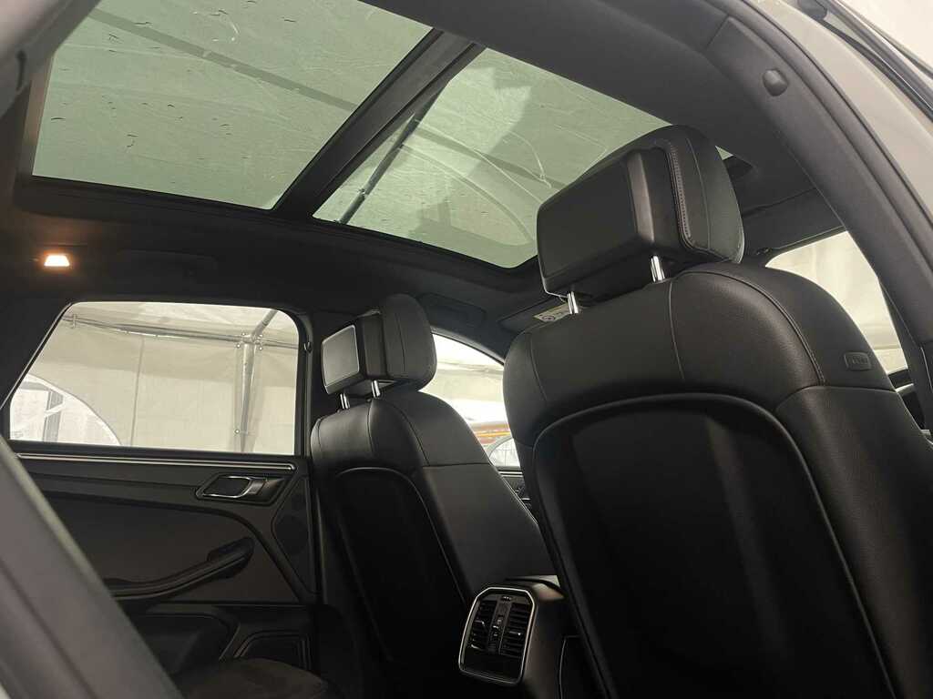 Porsche Macan Suv Red #24