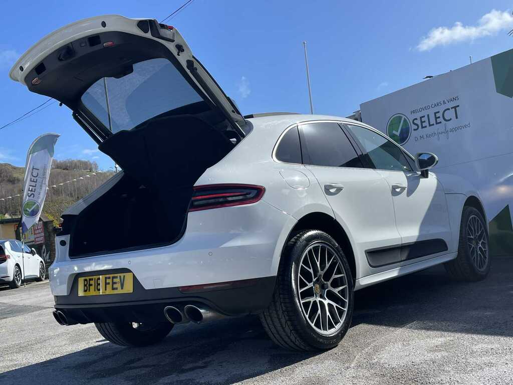 Porsche Macan Suv Red #19