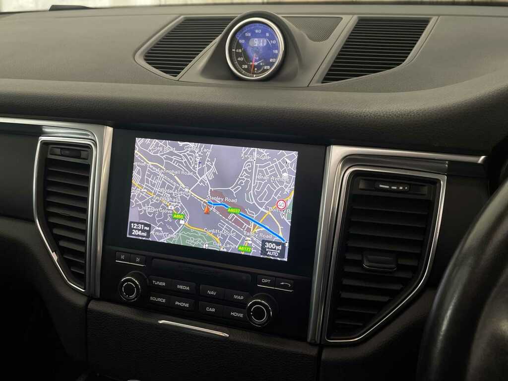 Porsche Macan Suv Red #37