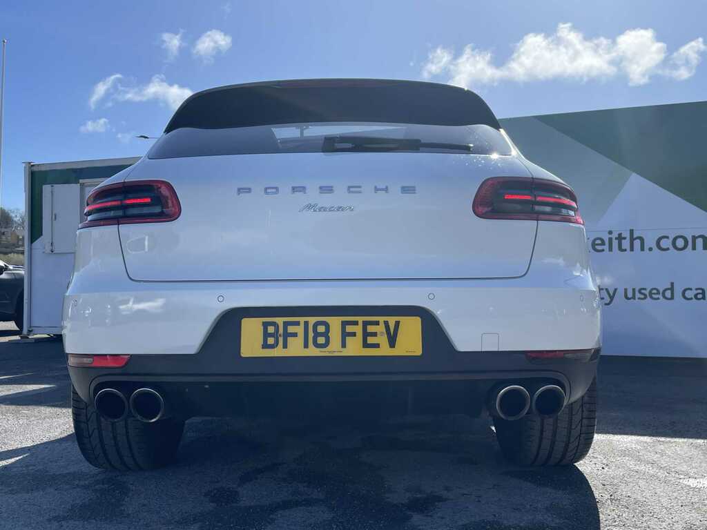Porsche Macan Suv Red #15