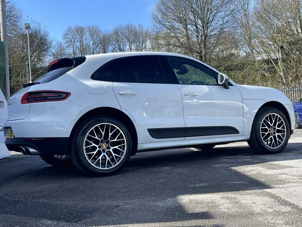 Porsche Macan Suv Red #8