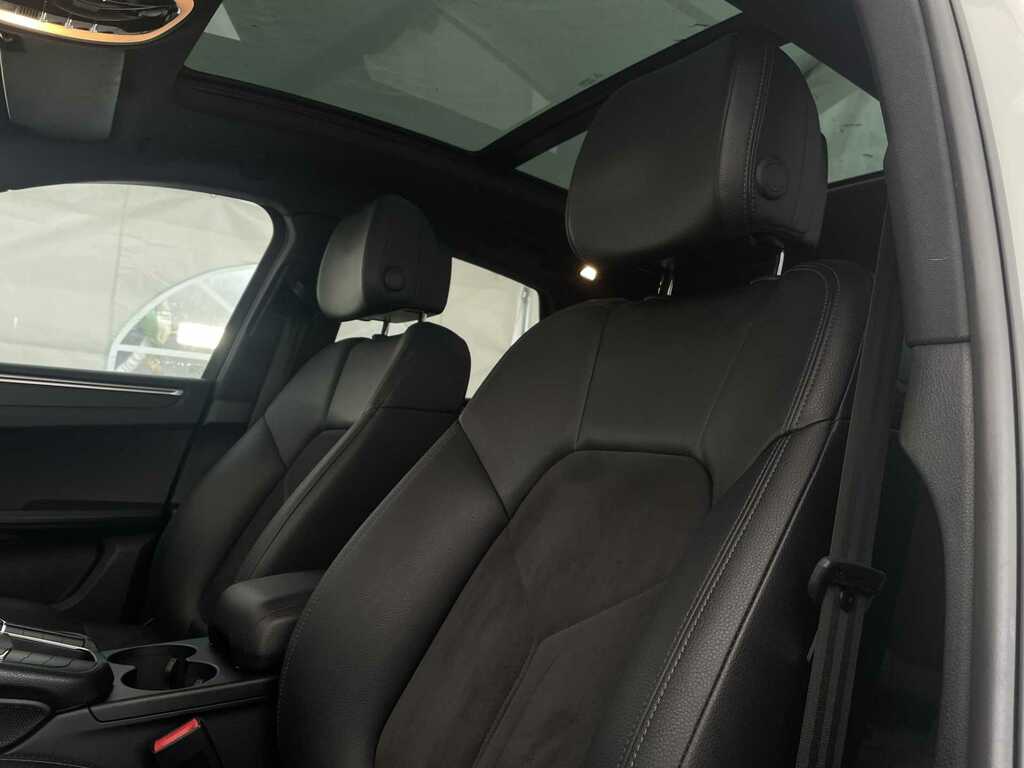 Porsche Macan Suv Red #29