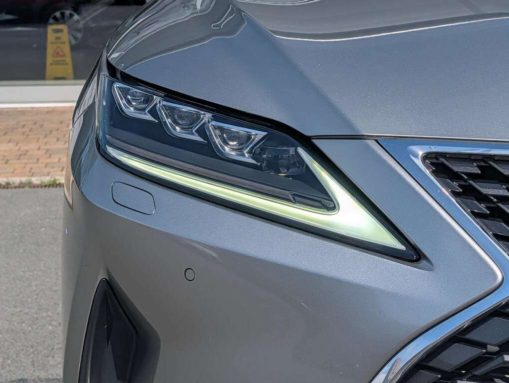 Lexus RX  White #9