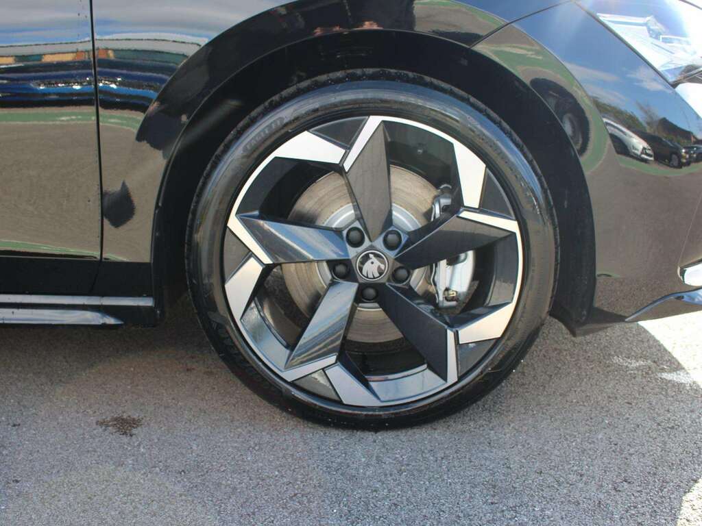 Skoda Superb 1.5 Tsi Iv Sportline Dsg Black #5