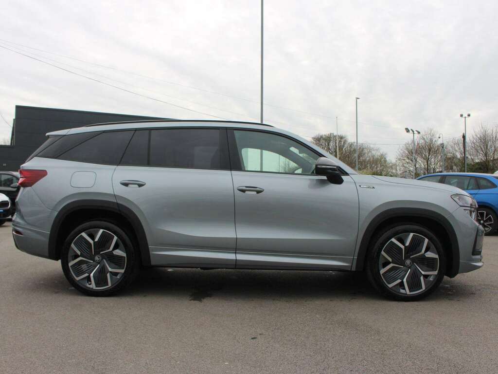 Skoda Kodiaq 1.5 Tsi Iv 204 Sportline Dsg Silver #4