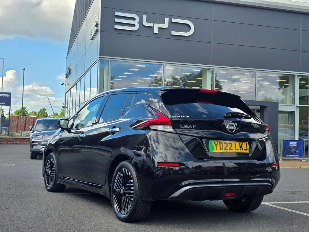 Nissan Leaf Tekna Black #3