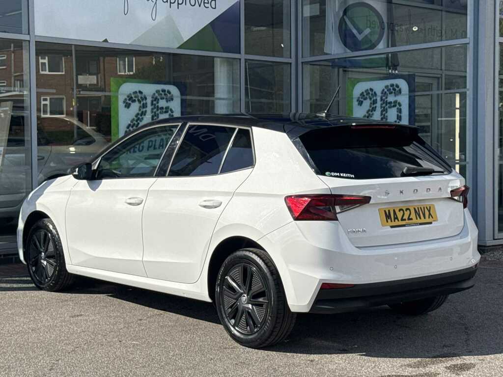 Skoda Fabia 1.0 Tsi 110 Colour Edition MA22NVX White #6