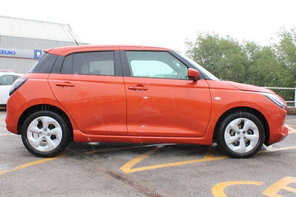 Suzuki Swift 1.2 Mild Hybrid Motion KP75YPV Orange #4