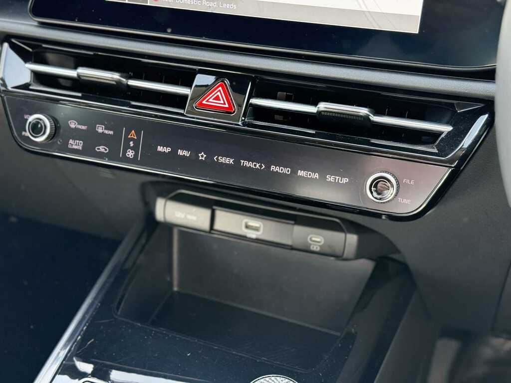 Kia e-Niro 3 Grey #35