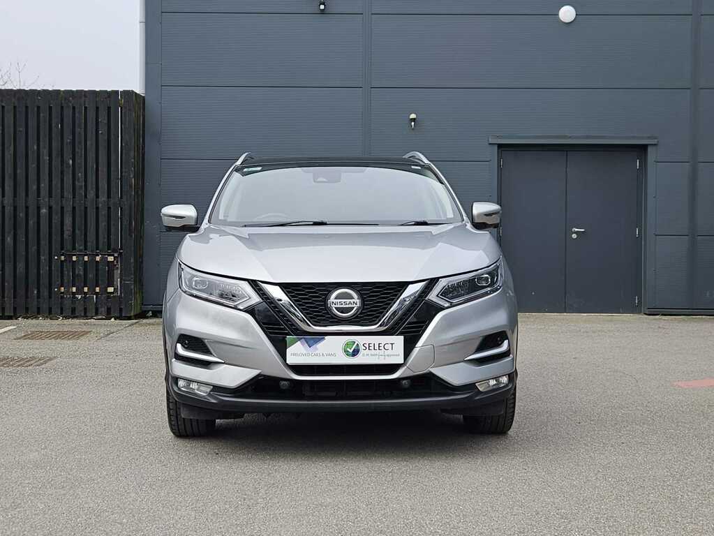 Nissan Qashqai 1.3 Dig-t 160 Tekna Silver #2