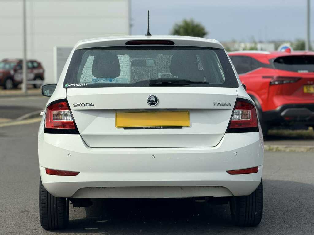 Skoda Fabia 1.0 Mpi 75 Se White #5