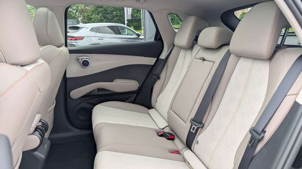 Byd Atto 3 60.48Kwh Design Suv 204 Ps Grey #24