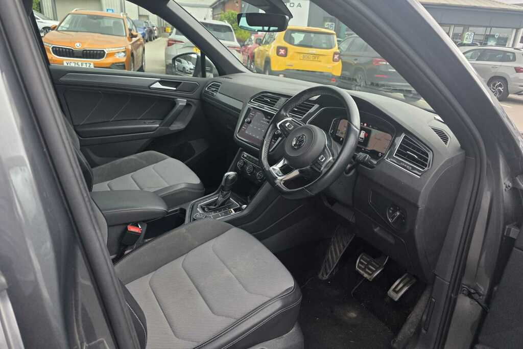 Volkswagen Tiguan 2.0 Tdi 150 R-line Tech Grey #6