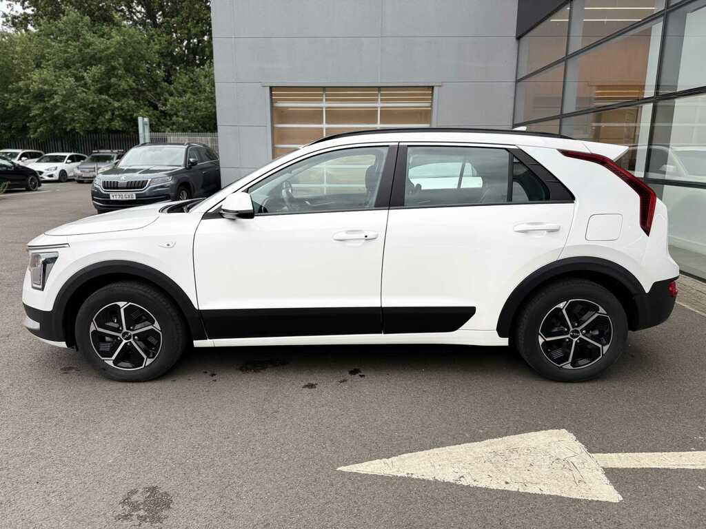 Kia Niro 1.6 Gdi 127 Hybrid 2 Nav Dct White #4