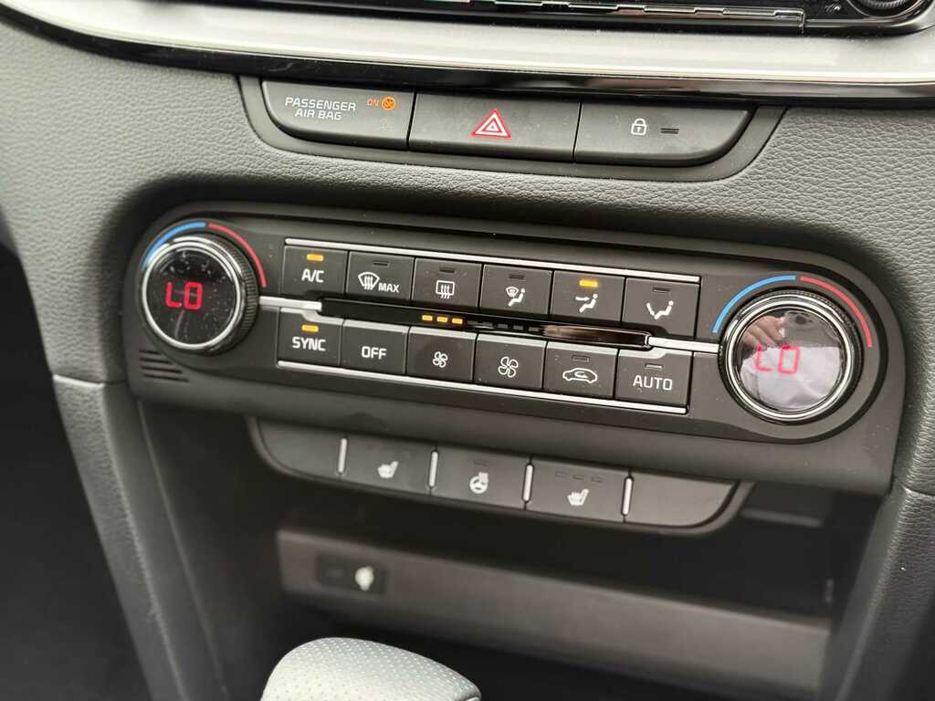 Kia Proceed 1.5T Gdi Isg 138 Gt-line White #36