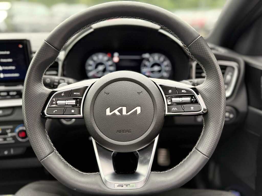 Kia Proceed 1.5T Gdi Isg 138 Gt-line White #29