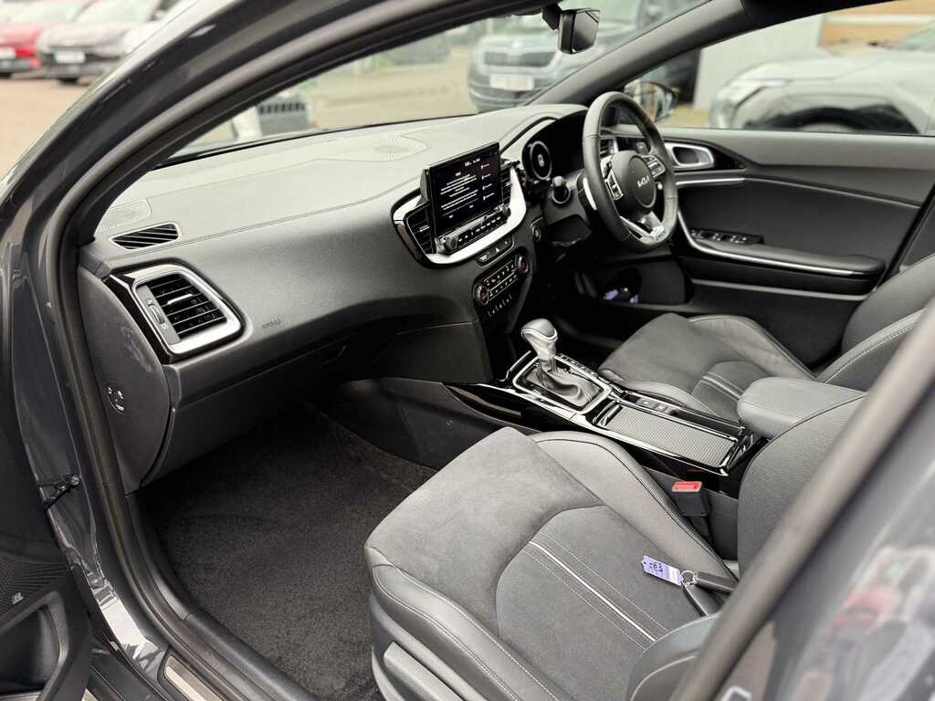Kia Proceed 1.5T Gdi Isg 138 Gt-line White #28