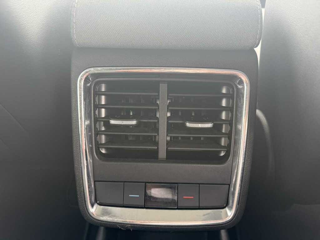 Skoda ENYAQ Edition Silver #25
