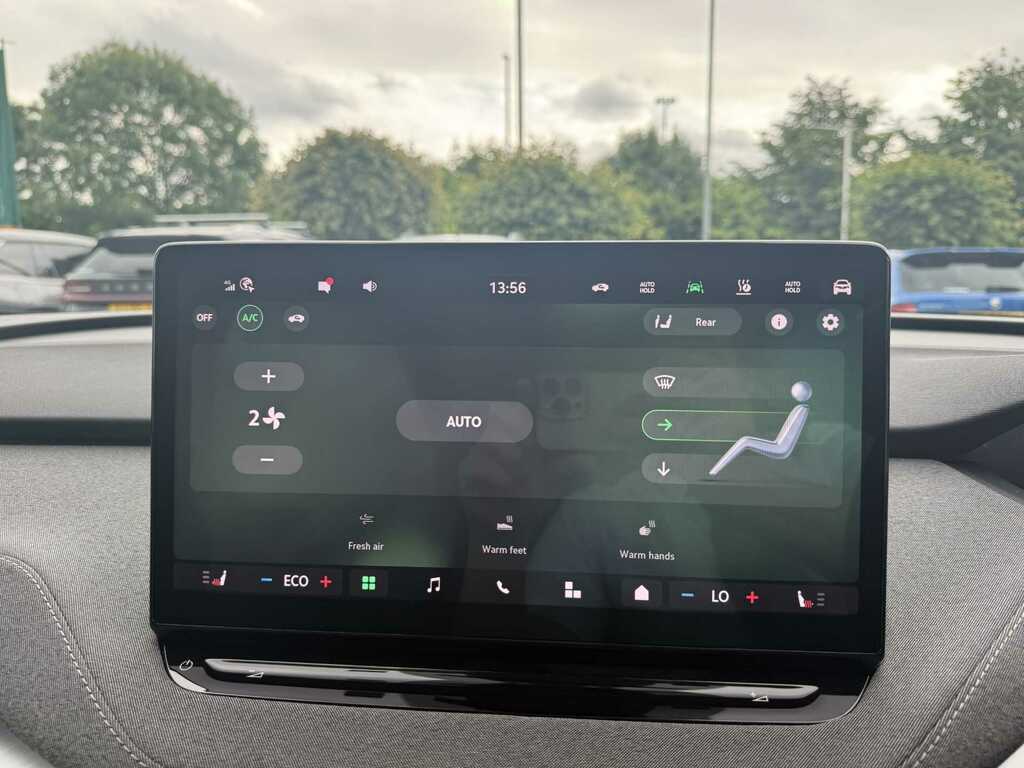 Skoda ENYAQ Edition Silver #29