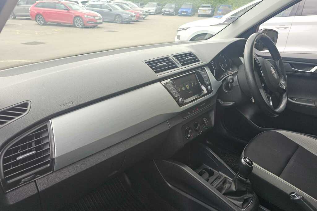 Skoda Fabia 1.2 Tsi Colour Edition Green #2