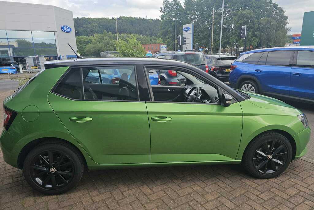 Skoda Fabia 1.2 Tsi Colour Edition Green #3