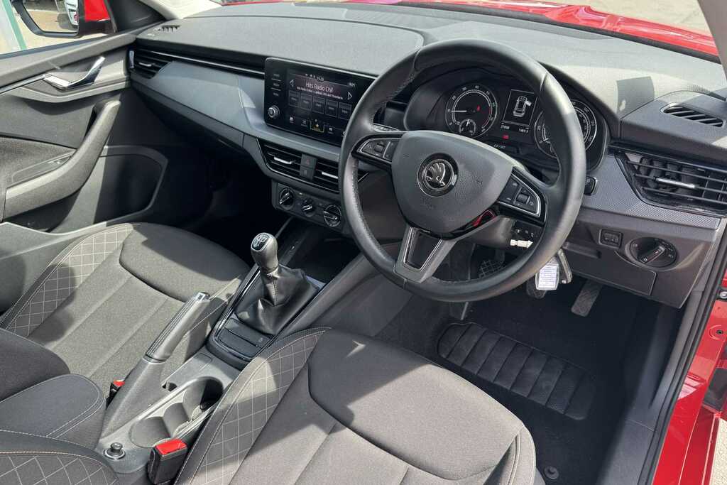Skoda Kamiq 1.0 Tsi 95 Se Red #6