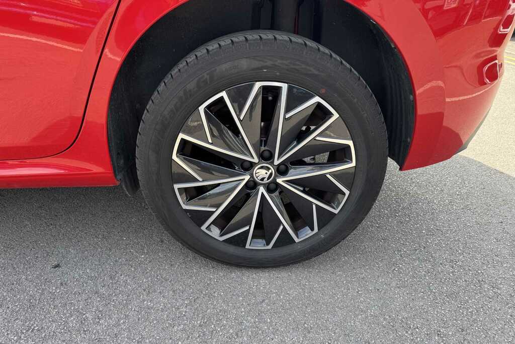Skoda Kamiq 1.0 Tsi 95 Se Red #5