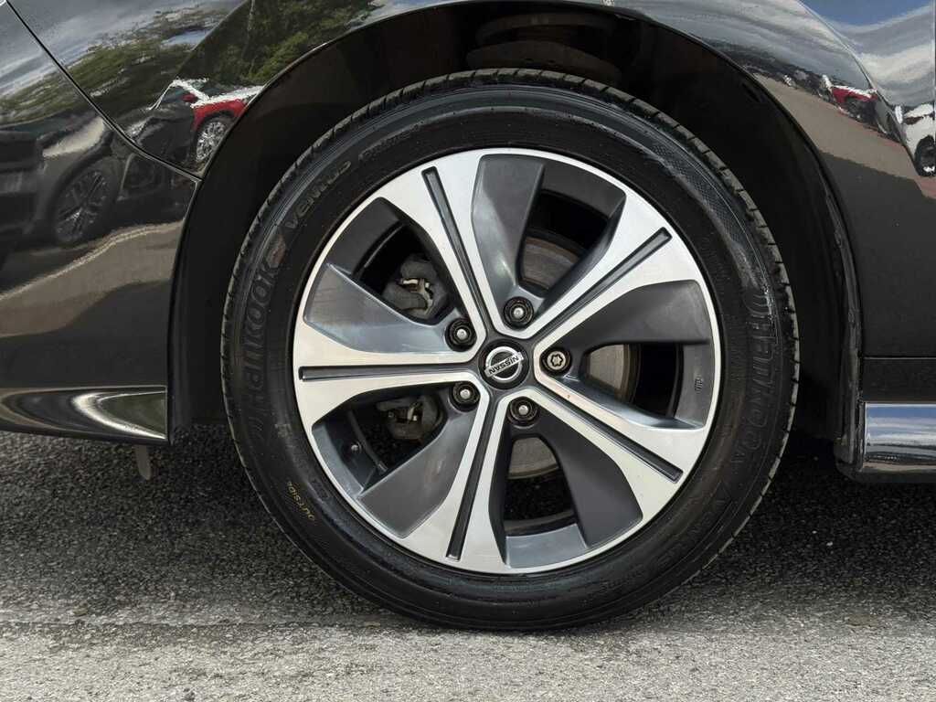Nissan Leaf Tekna Black #5