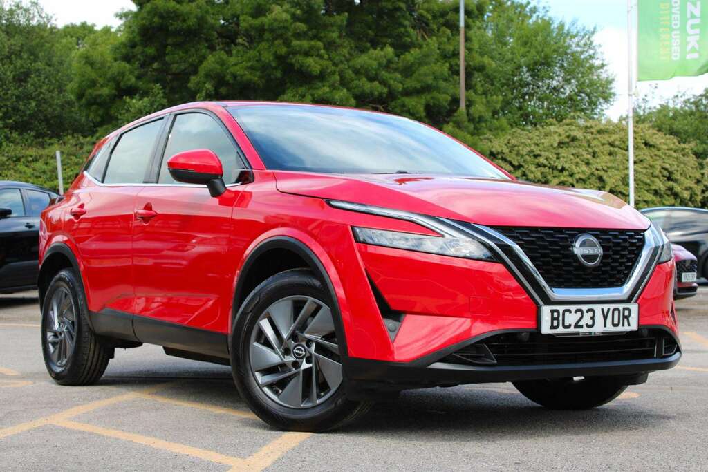 Nissan Qashqai 1.3 Dig-t Mh Acenta Premium Red