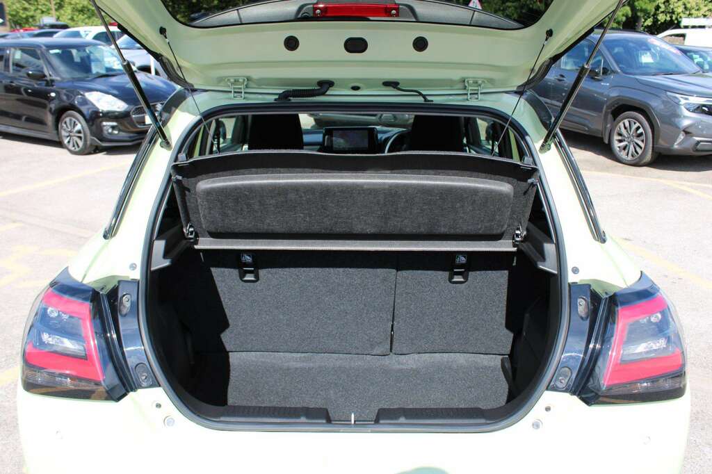 Suzuki Swift 1.2 Mild Hybrid Motion White #15