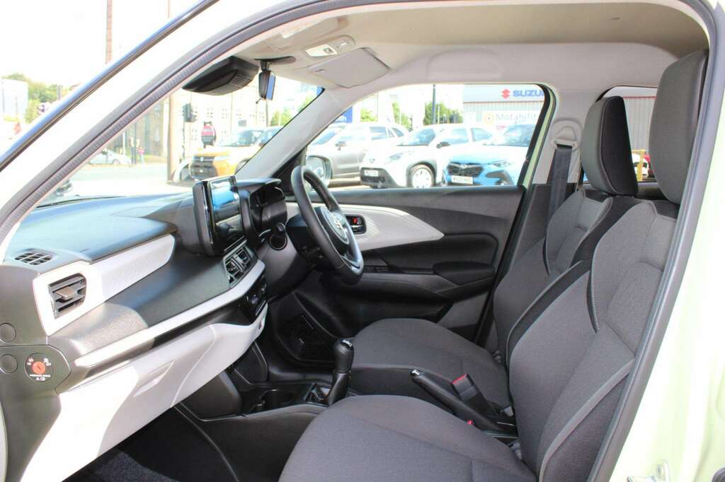 Suzuki Swift 1.2 Mild Hybrid Motion White #22