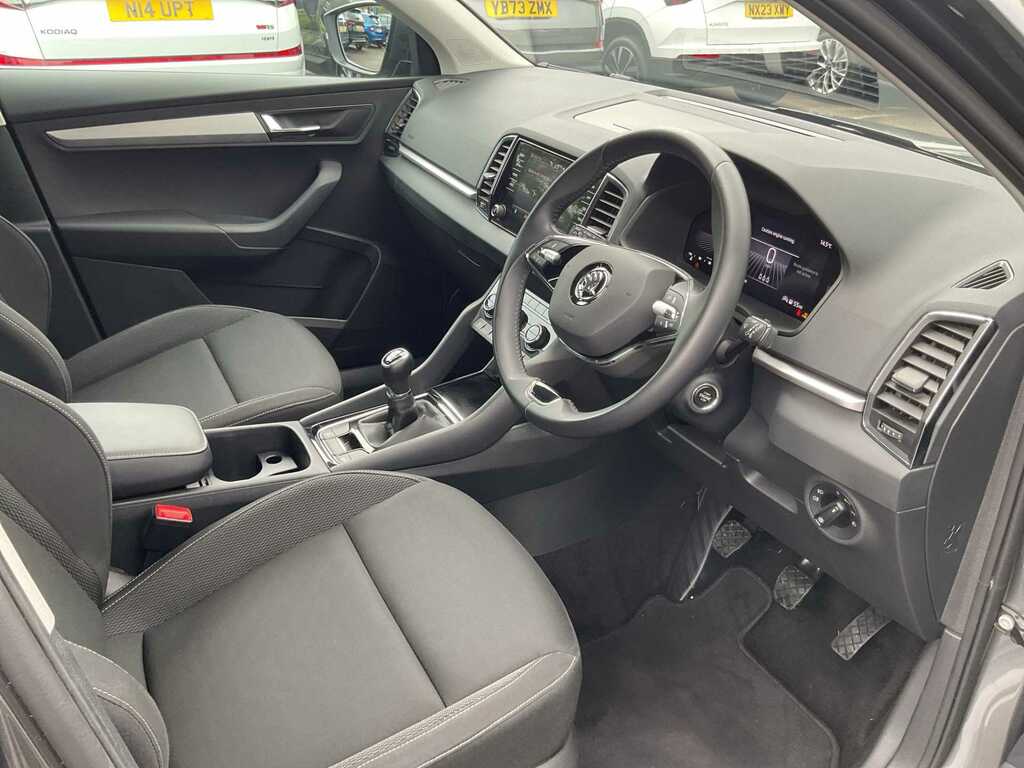 Skoda Karoq 1.5 Tsi Se Drive Grey #6