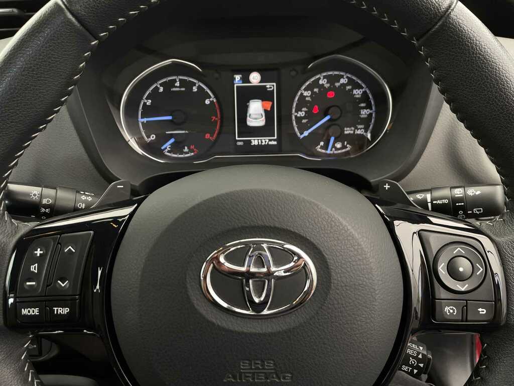 Toyota Yaris Icon Tech Red #33