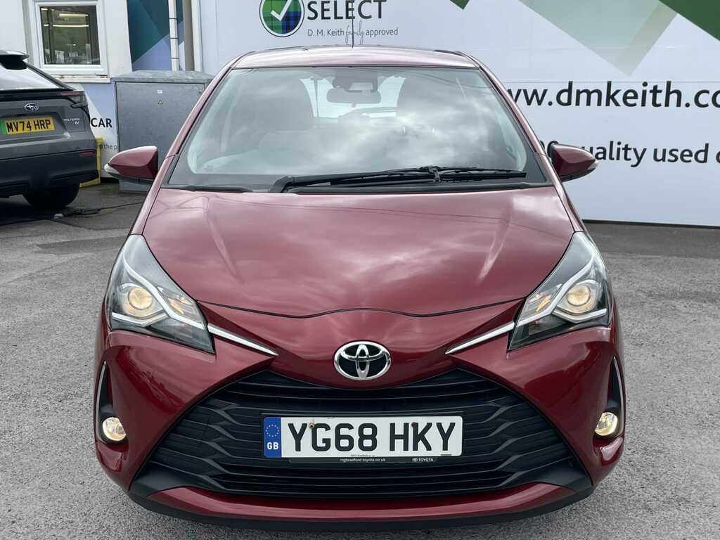 Toyota Yaris Icon Tech Red #13