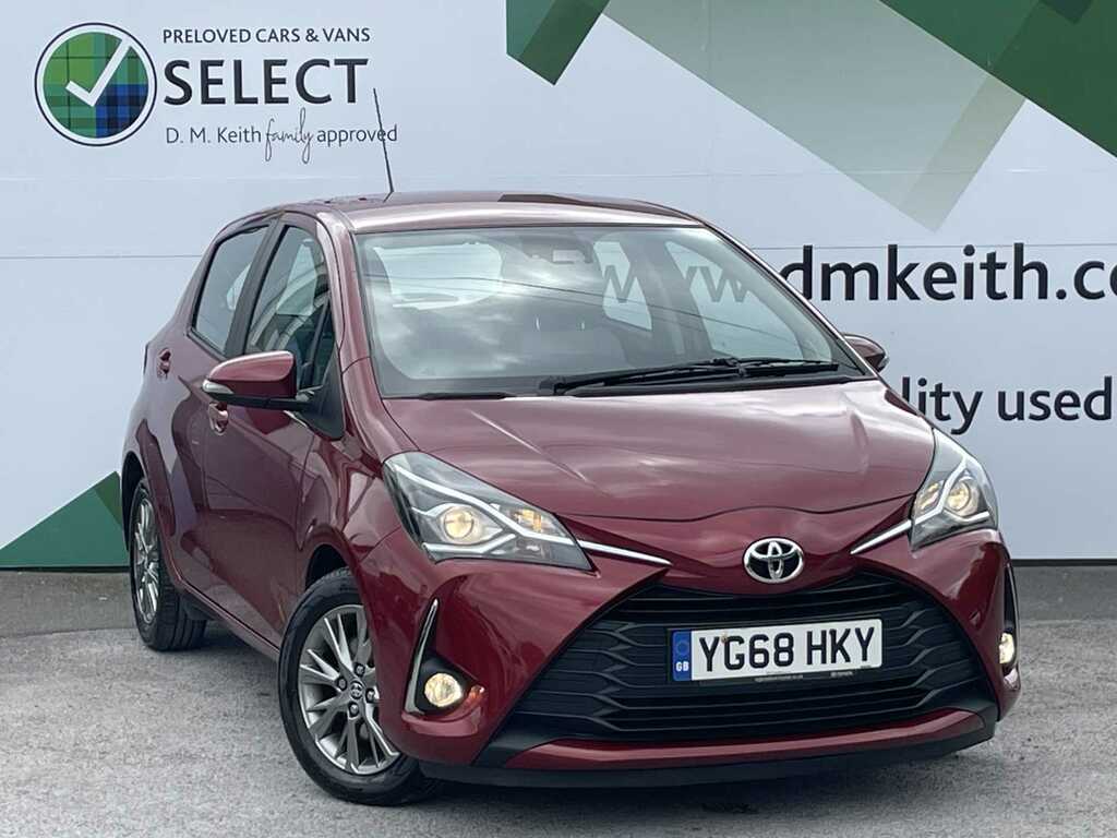 Toyota Yaris Icon Tech Red #1