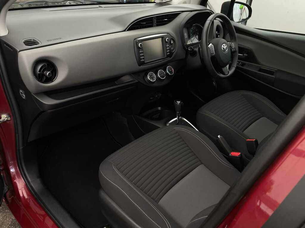 Toyota Yaris Icon Tech Red #27