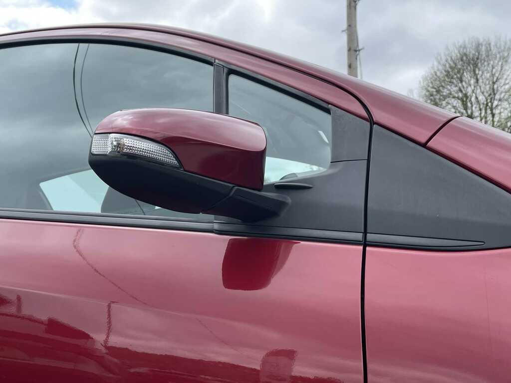 Toyota Yaris Icon Tech Red #6